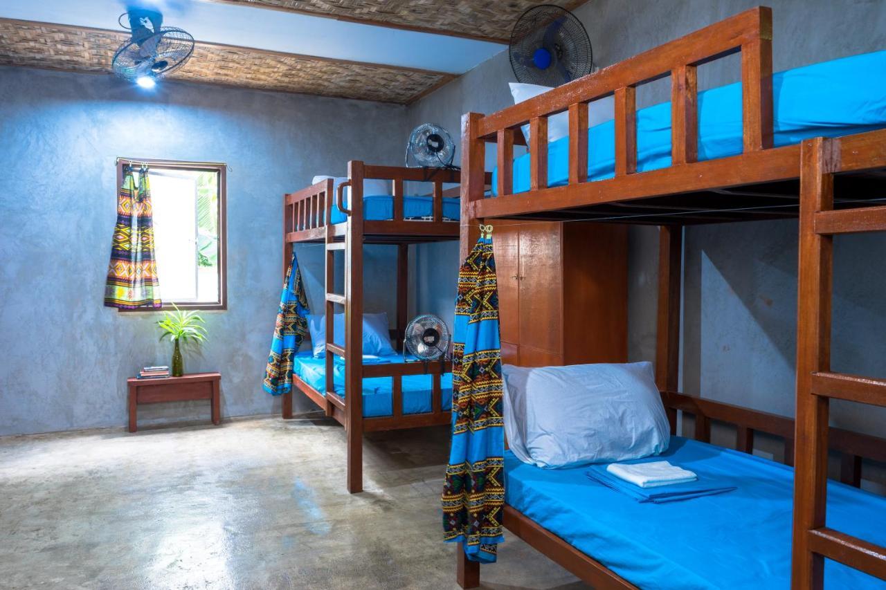 جنرال لونا Sinag Hostel (Adults Only) المظهر الخارجي الصورة