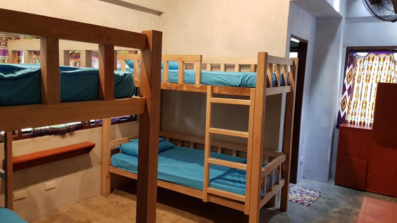 جنرال لونا Sinag Hostel (Adults Only) المظهر الخارجي الصورة