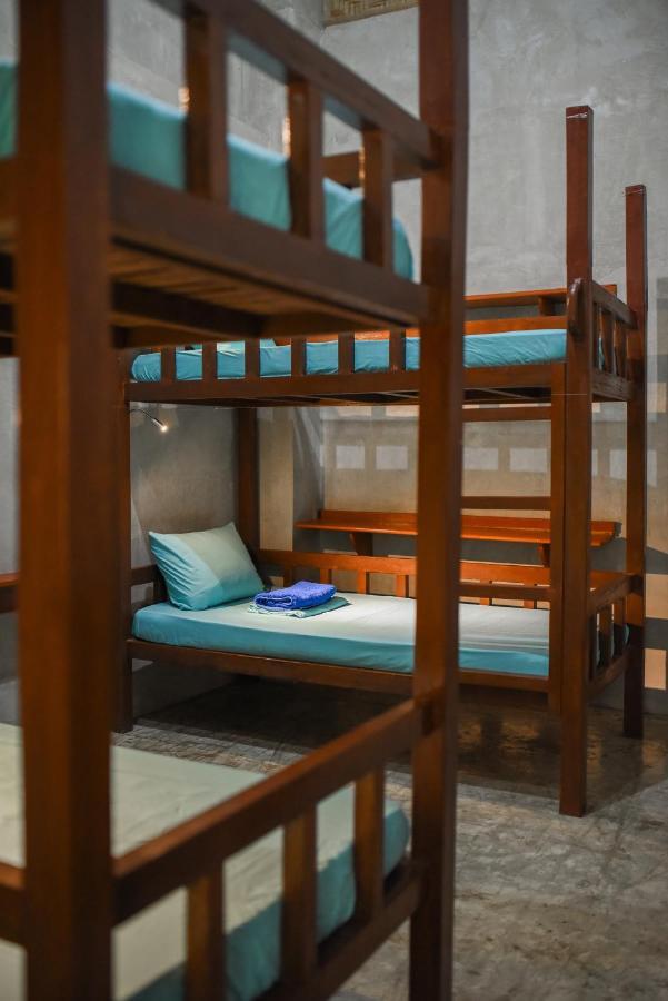 Sinag Hostel (Adults Only) جنرال لونا المظهر الخارجي الصورة