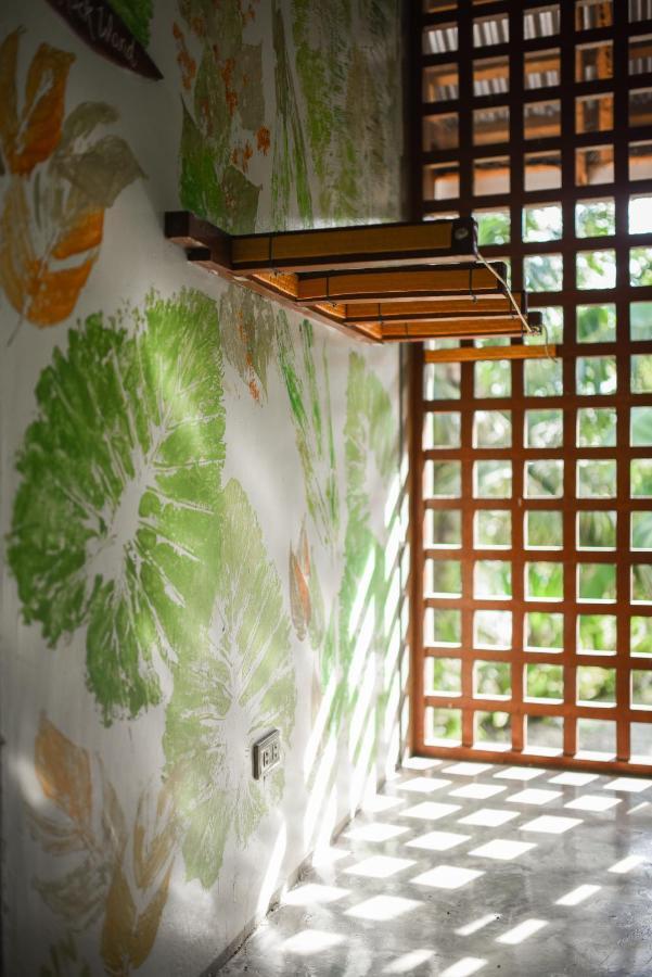 Sinag Hostel (Adults Only) جنرال لونا المظهر الخارجي الصورة