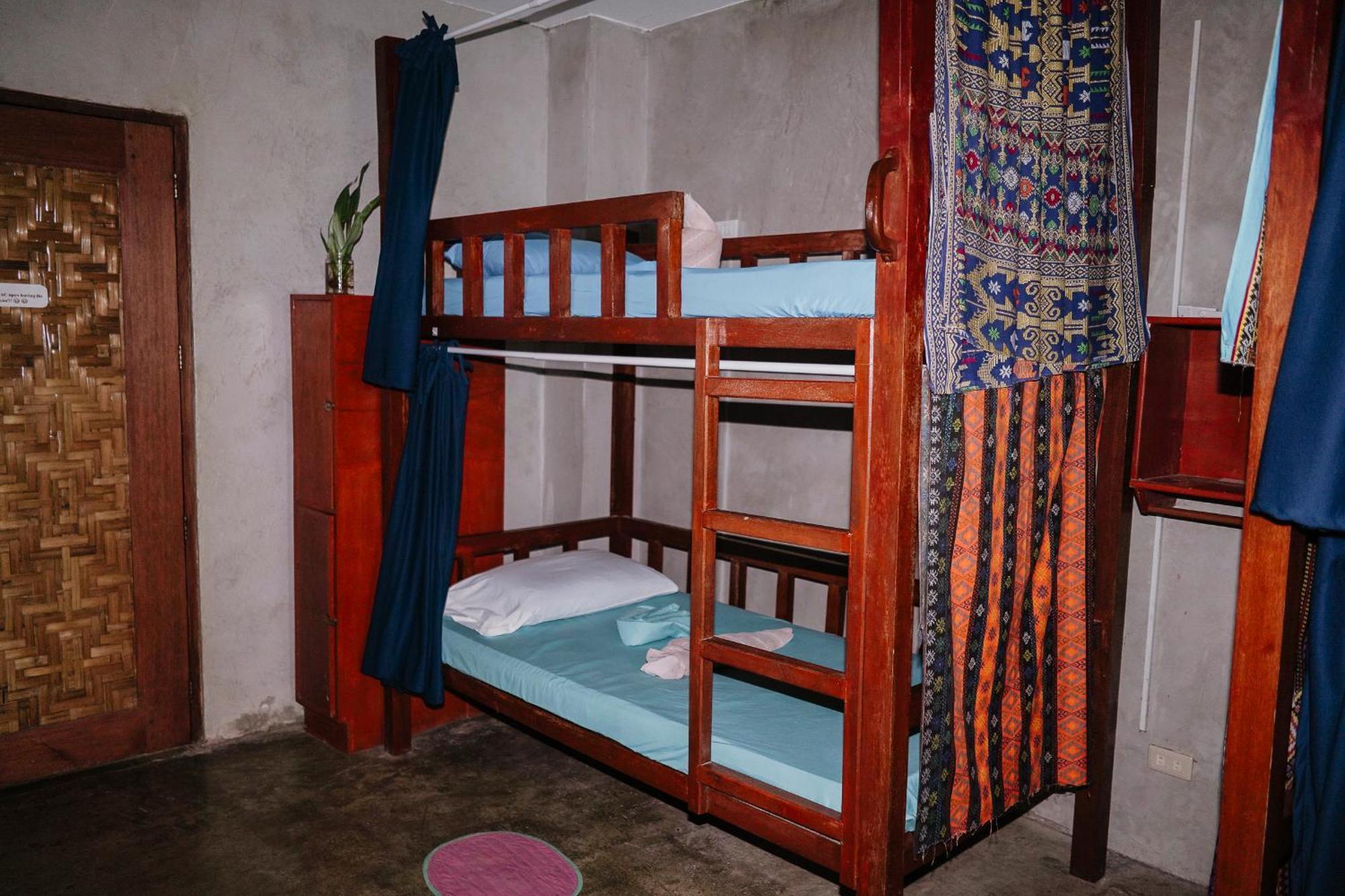 Sinag Hostel (Adults Only) جنرال لونا المظهر الخارجي الصورة